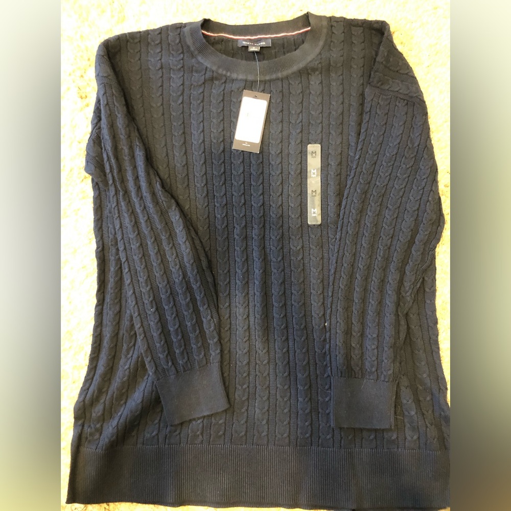 Women’s Tommy Hilfiger Sweater. NWT. Size Medium. Classic Navy Blue.